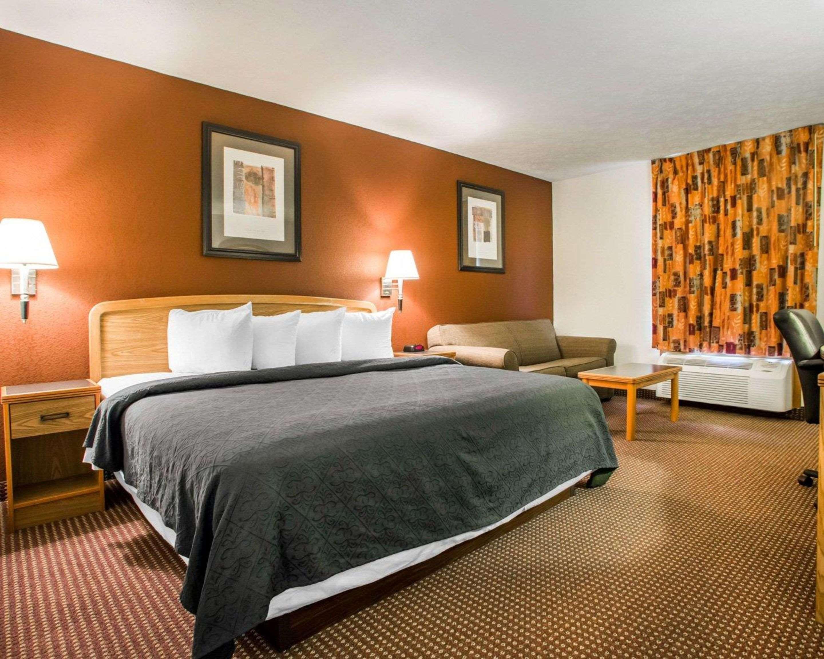 Quality Inn & Suites South-Obetz Eksteriør billede