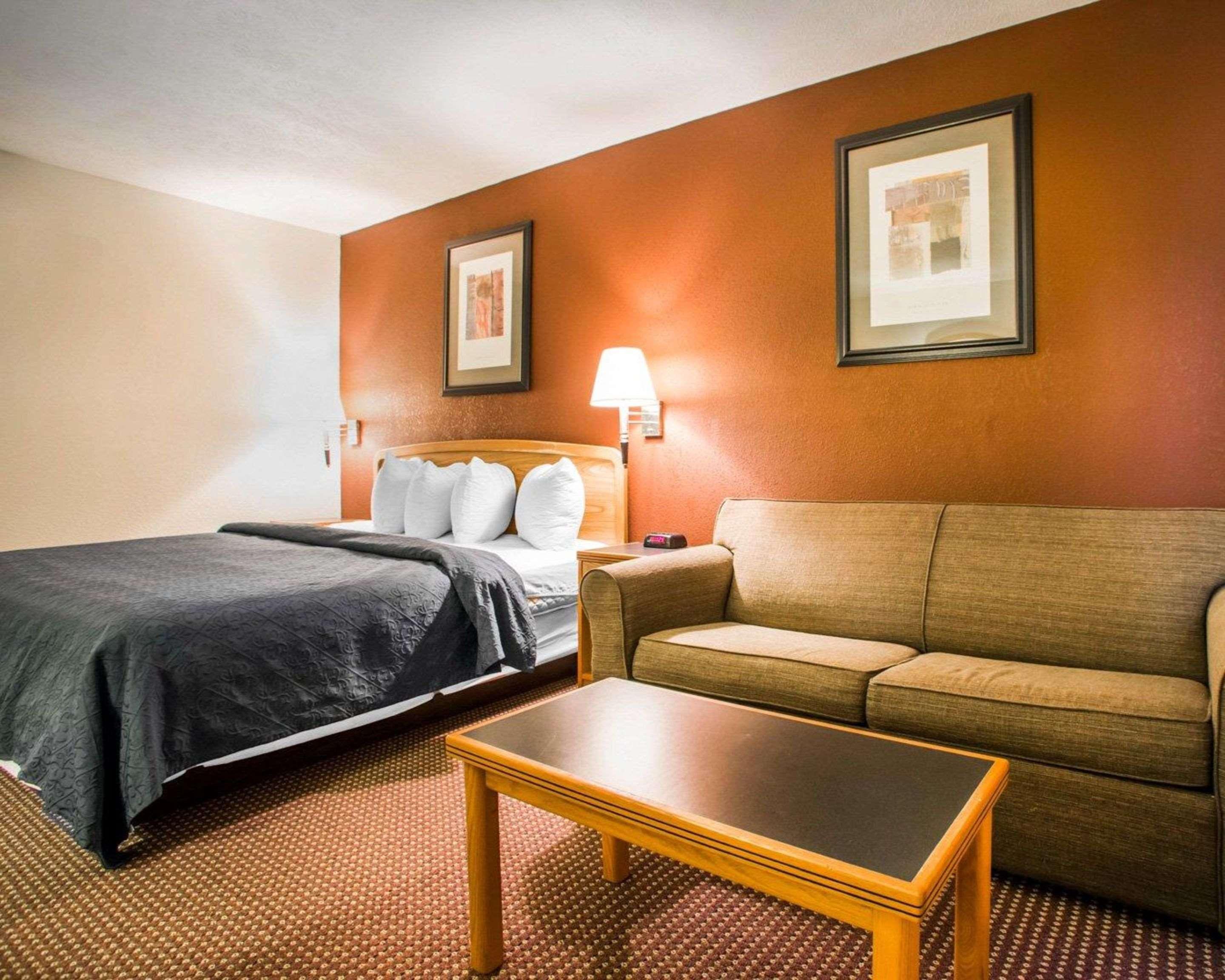 Quality Inn & Suites South-Obetz Eksteriør billede