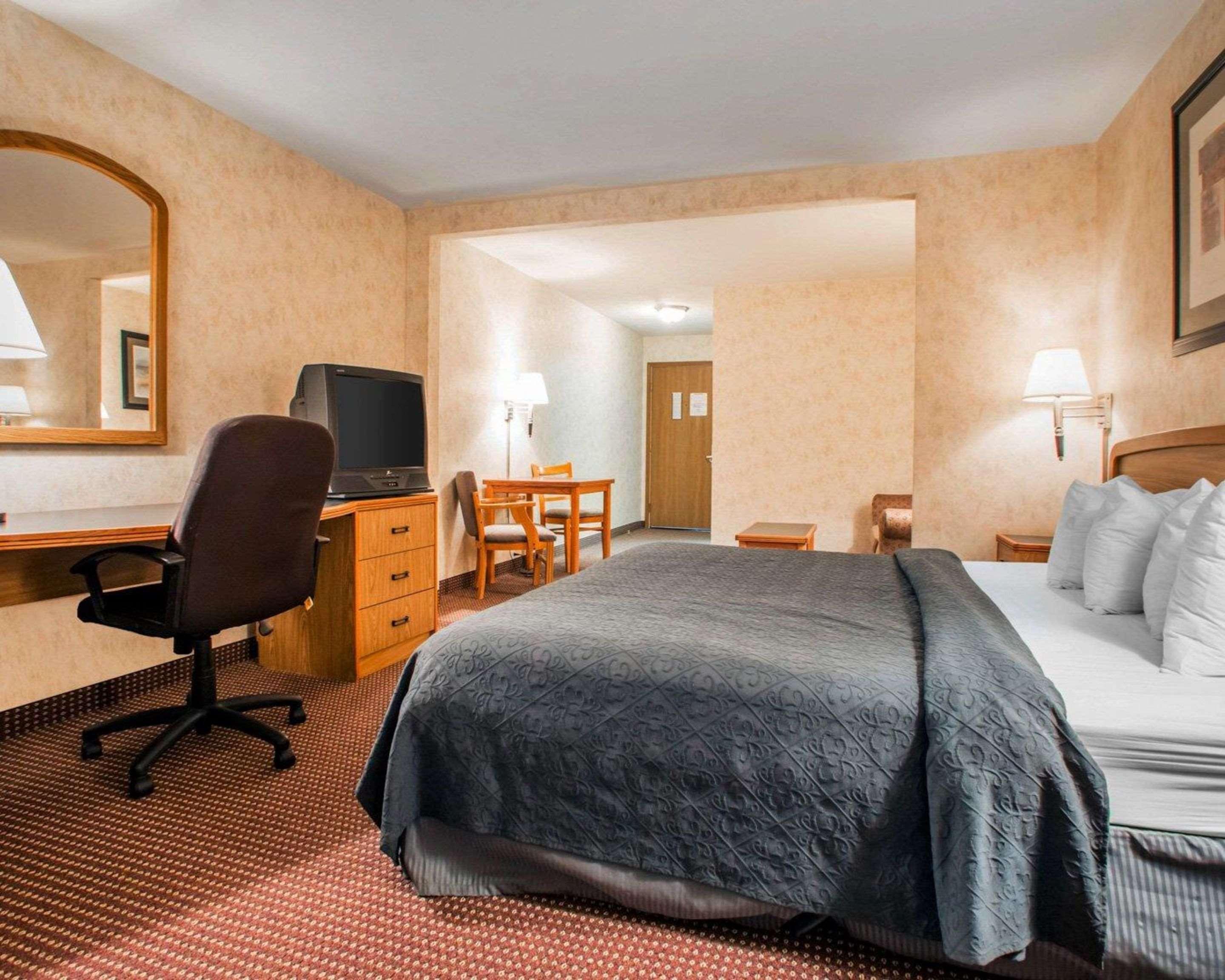 Quality Inn & Suites South-Obetz Eksteriør billede